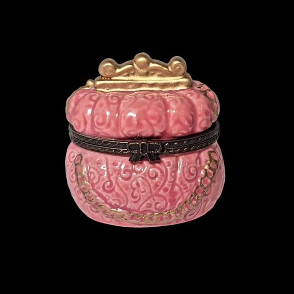 Beautiful Pink With Gold Accent Princess Trinket Box Pill Box With Crown 2.25" - Picture 1 of 7